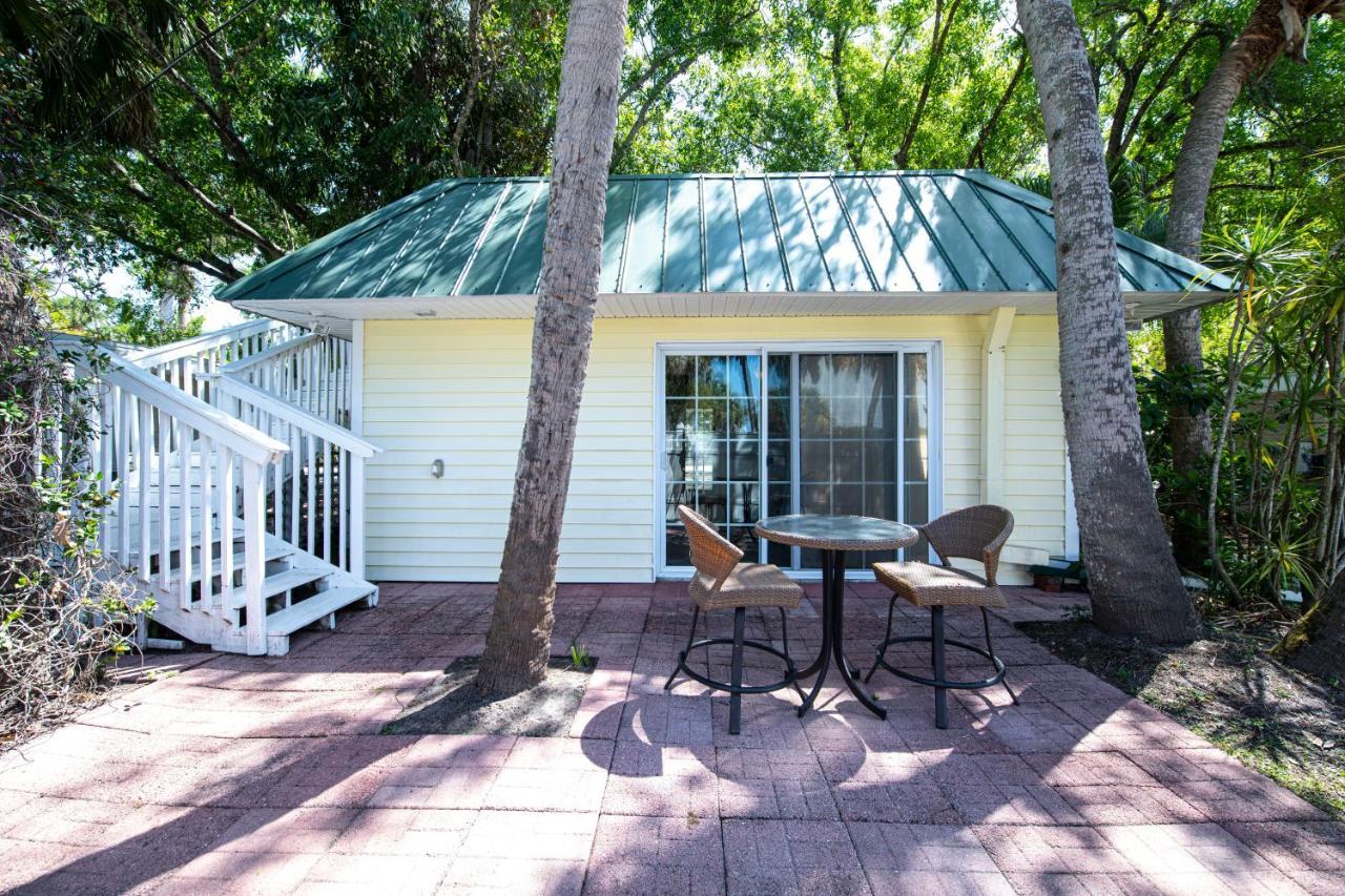 Pirates Pointe Resort Ruskin Exterior foto